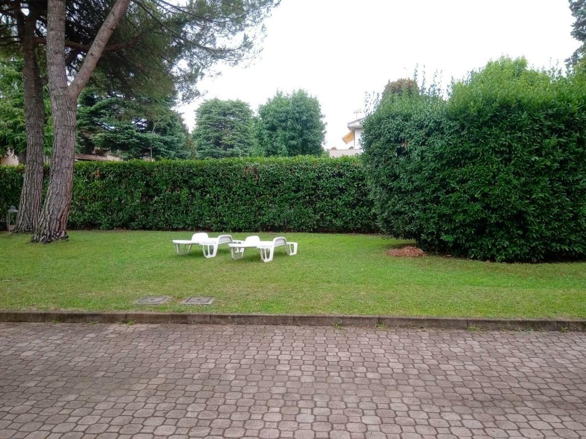 Vila Il Capriccio Di Silvia Sirmione Exteriér fotografie